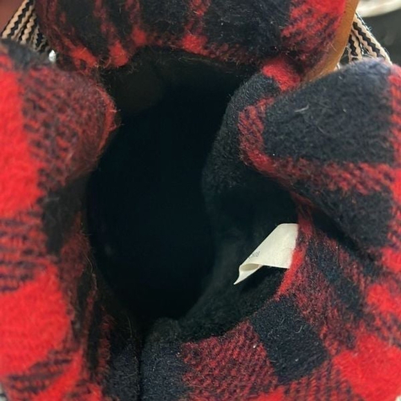 J. Crew Duck Boots Women's in Nubuck Leather Red and Black Plaid Size 7M - Picture 6 of 6